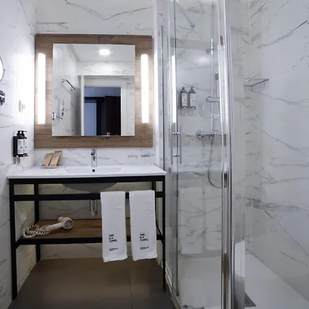 Hotel Petit Palace Arana Bilbao