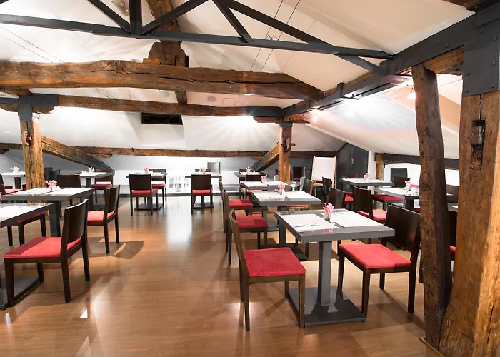 Hotel Petit Palace Arana 3*