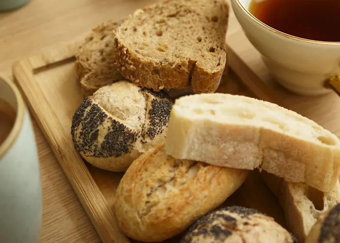 Petit Palace Arana Hotel