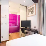 Petit Palace Arana Hotel