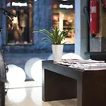 Hotel Petit Palace Arana
