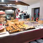 Hotel Petit Palace Arana 3*