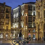 Petit Palace Arana Hotel