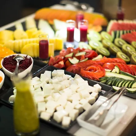 Petit Palace Arana Hotel 3*