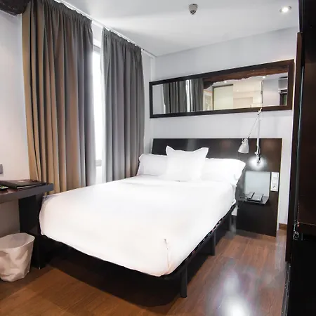 Hotel Petit Palace Arana