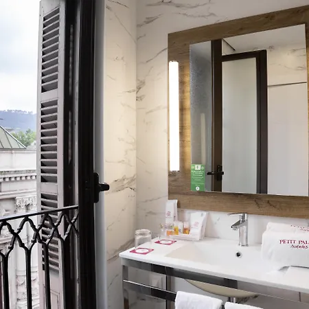 Petit Palace Arana 3*