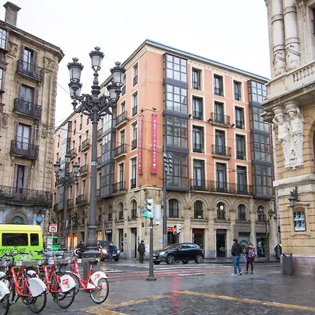 Petit Palace Arana Hotell