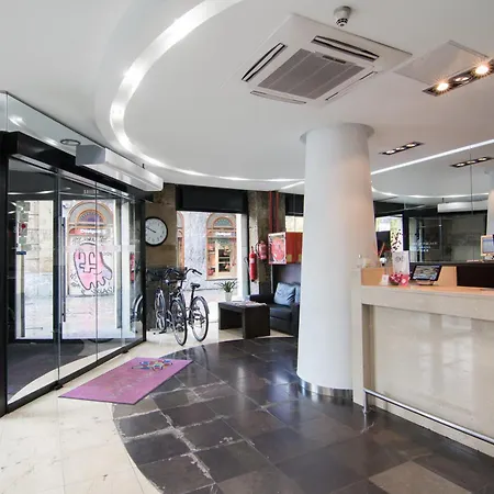 Petit Palace Arana Hotell