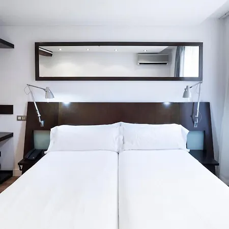 Hotell Petit Palace Arana Bilbao