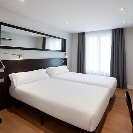 Petit Palace Arana 3* Bilbao