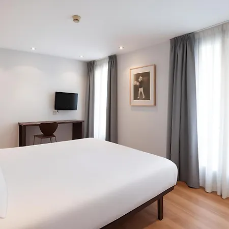 Hotell Petit Palace Arana