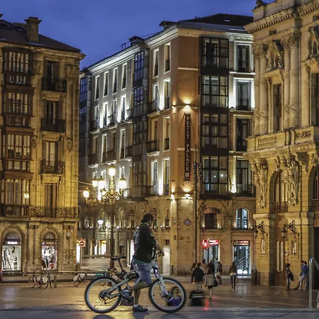 Petit Palace Arana Hotell