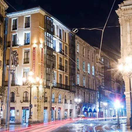 Petit Palace Arana Hotel 3*