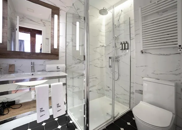 Petit Palace Arana 3*