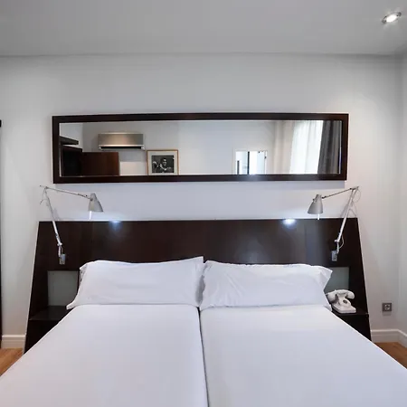 Petit Palace Arana 3* بلباو