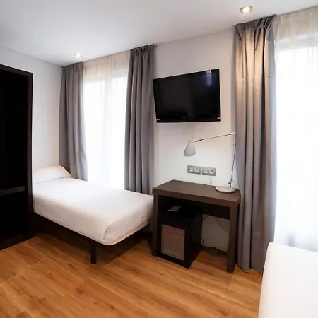 Petit Palace Arana 3*